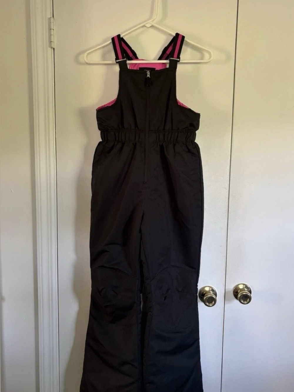 Swiss Tech Girls Black Ski Snow Bib Overalls Size L 10/12 Waterproof
Insulated